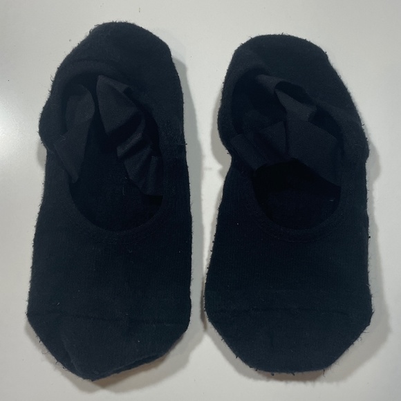 Ozaiic Yoga Socks (2 pairs) - Picture 2 of 5